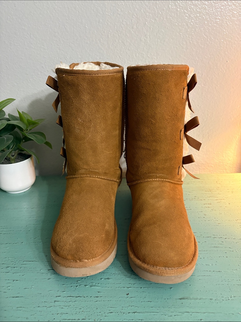 Koolaburra Chestnut Suede Shearling-Lined Bow Back Winter Boots